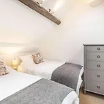 Hébergement de vacances 5 Bed In Kendal Oc-88095