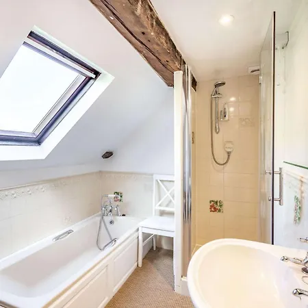 5 Bed In Kendal 88095 Holiday home Skelsmergh