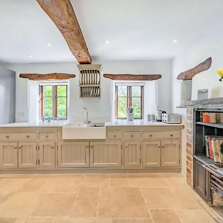 5 Bed In Kendal Oc-88095 Hébergement de vacances *