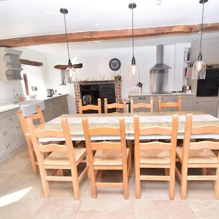 5 Bed In Kendal Oc-88095 Hébergement de vacances *