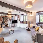 5 Bed In Kendal Oc-88095